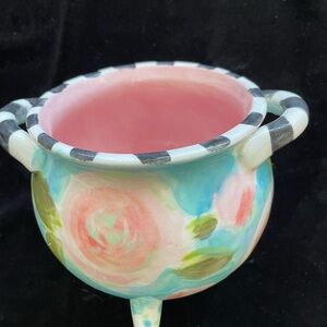 Hand Painted Ceramic Tripod Bella Flowers Caldron wishing Bowl 7”x5”